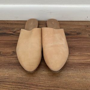 Toms Jutti Mules in Nude